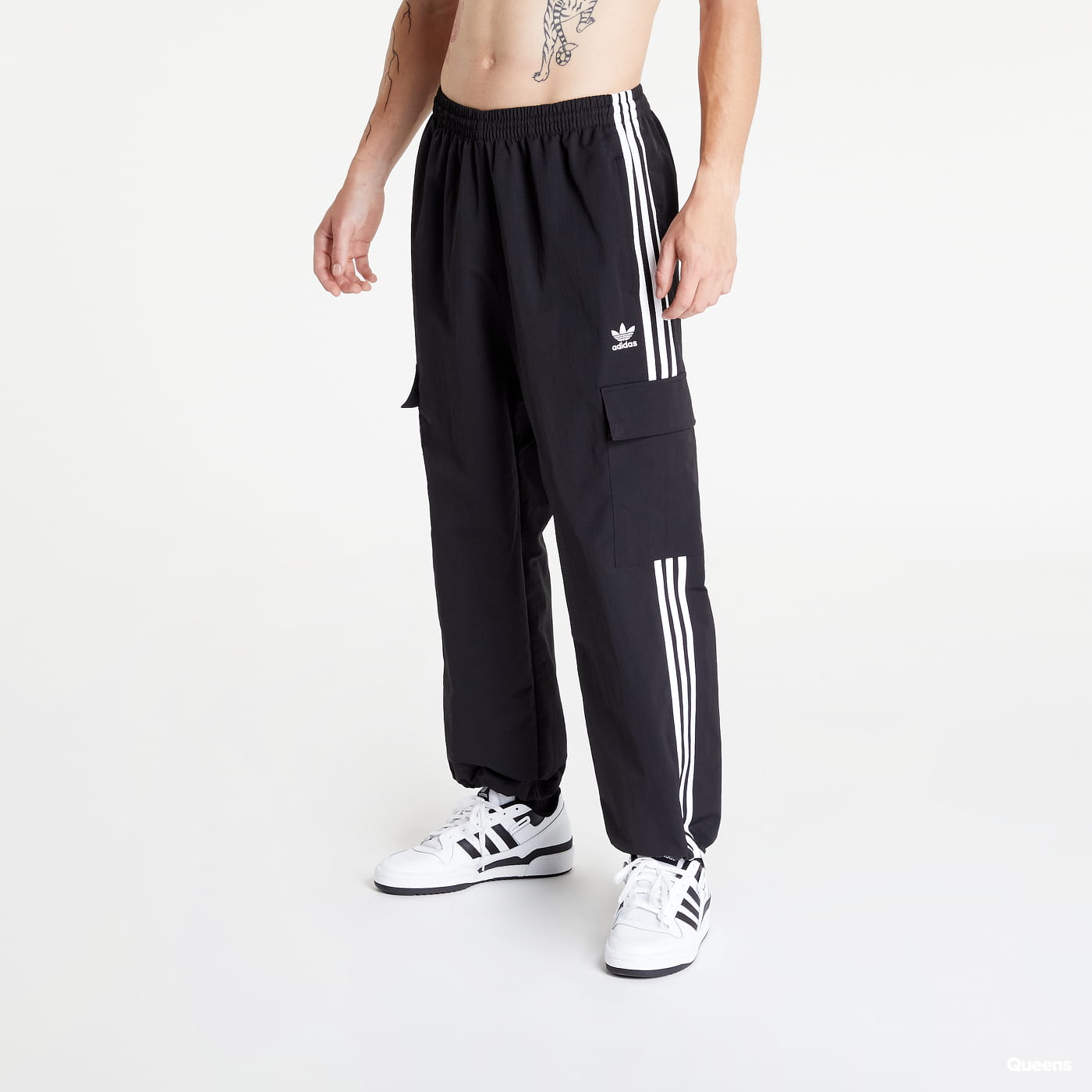 Träningsbyxor adidas Performance Adicolor 3-Stripes Cargo Tracksuit Svart | HN6734, 0