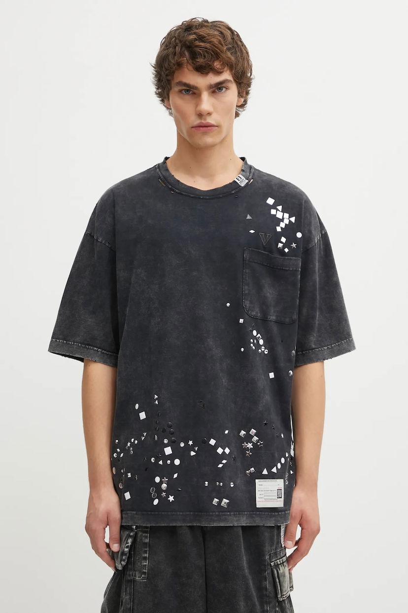 T-shirt Maison MIHARA YASUHIRO Maison MIHARA YASUHIRO Embellished Bleached T-Shirt Svart | A15TS631