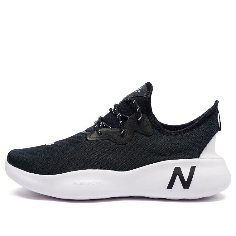 Sneakers och skor New Balance Fresh Foam V3 Svart | RCVRYB3, 0