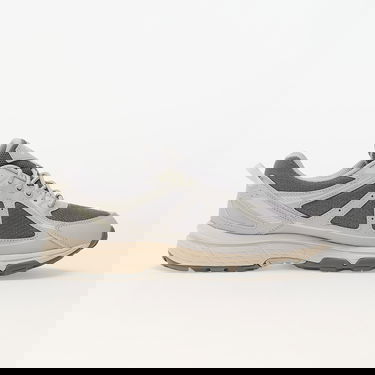 Sneakers och skor Asics Men's GEL-VENTURE 6 Sneakers in Clay Grey/Cream, Size UK 10 | END. Clothing Grå | 1203A297-022, 1