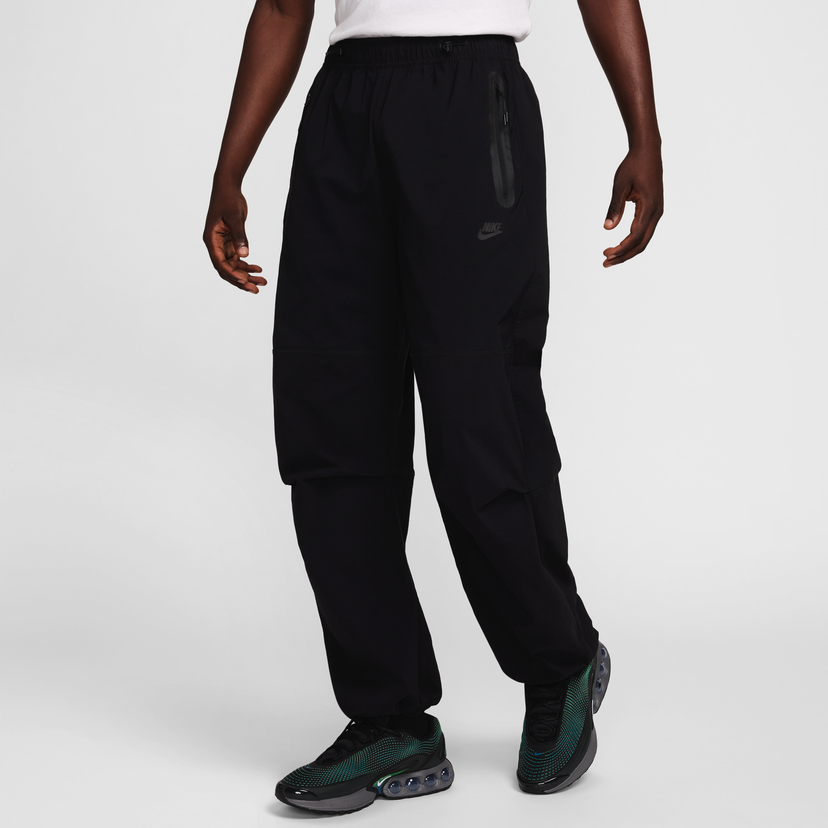 Byxor Nike Tech Pants Svart | HM7158-010