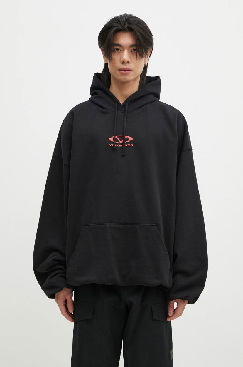 Sweatshirt VETEMENTS Oval Logo Cropped Boxy Hoodie Svart | UA66HD600BR