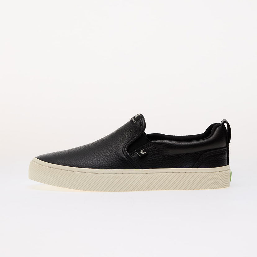 Sneakers och skor Cariuma Slip-On Black Svart | 450704B01 M