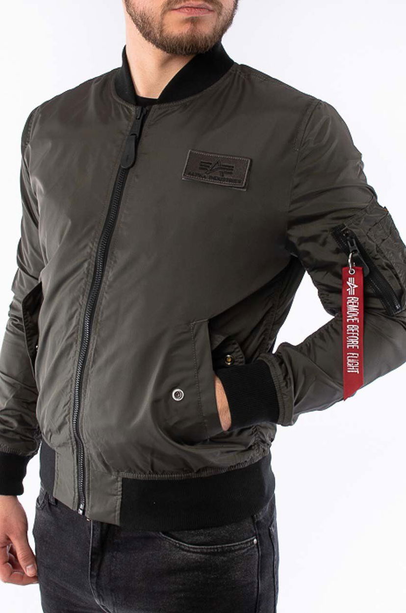 Bomberjacka Alpha Industries Alpha Industries MA-1 TTC Bomber Jacket Grön | 126101.136