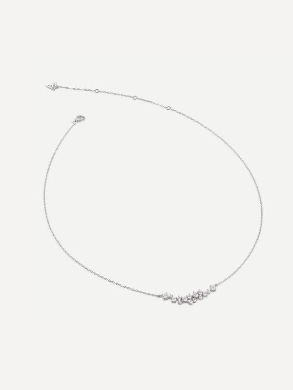 Halsband GUESS Silver-Tone Necklace With Crystal Accents Metallisk | JSBN04465JW