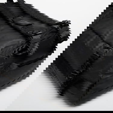 Resväska EASTPAK Duffel Pack S Tarp 40L Duffel Bag Svart | EK0A5BKY4Y81, 4