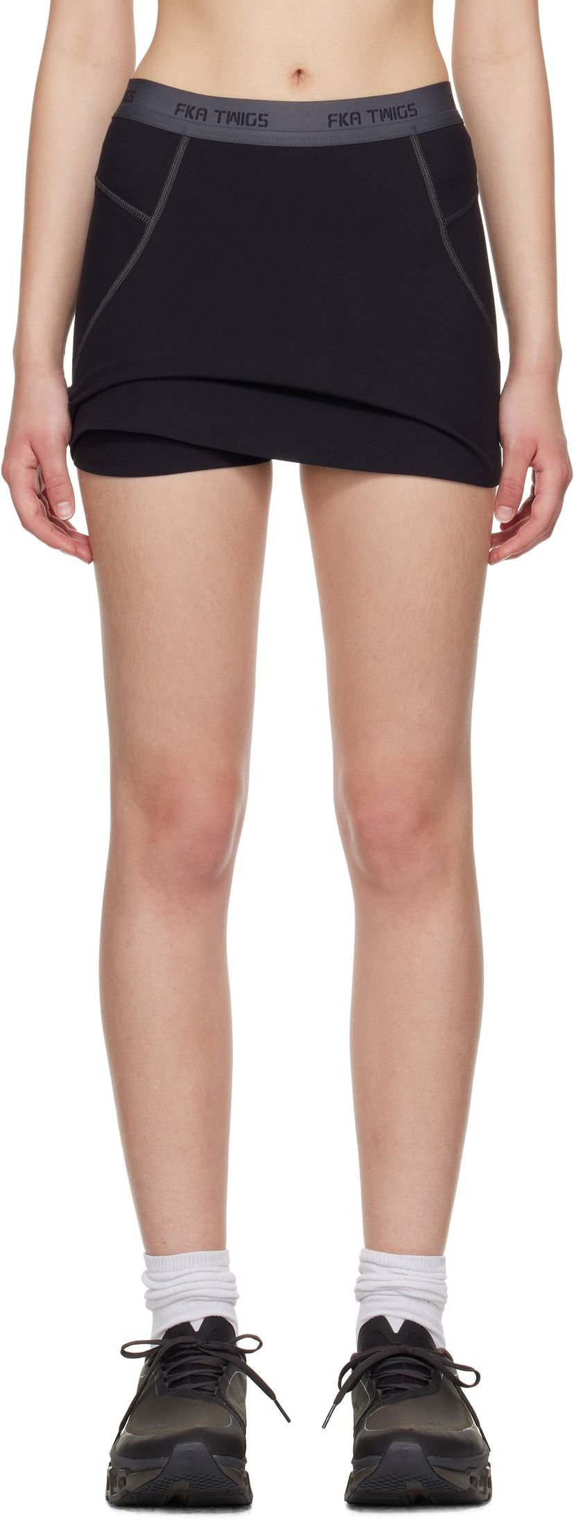 Kjol On Running FKA twigs Edition Studio Skort Svart | 1WF11980553