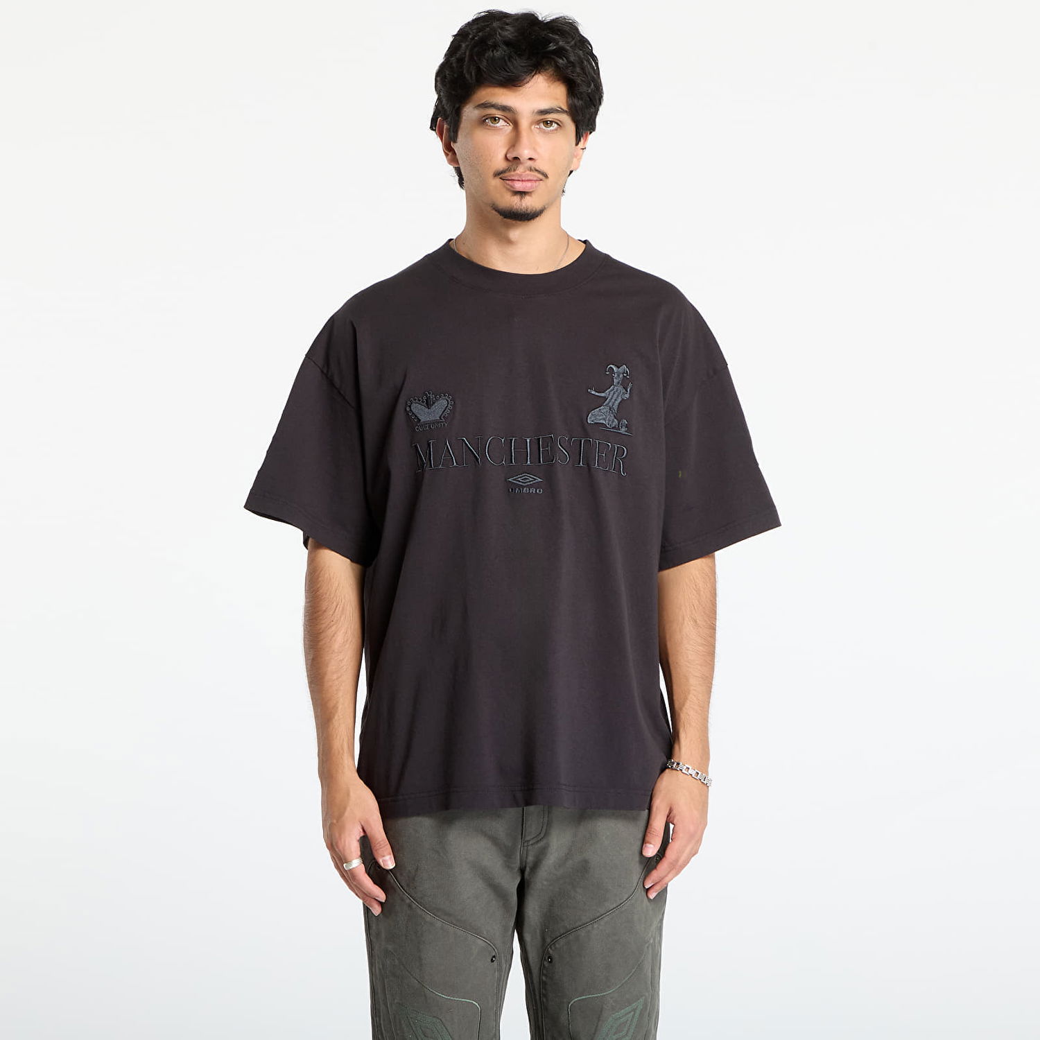 T-shirt Umbro Manchester Cult Unity Embroidered Oversized T-Shirt Svart | UBMW0397JY121 BLK0020, 0