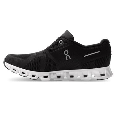 Sneakers och skor On Running Cloud 5 W Svart | 59.98904, 0