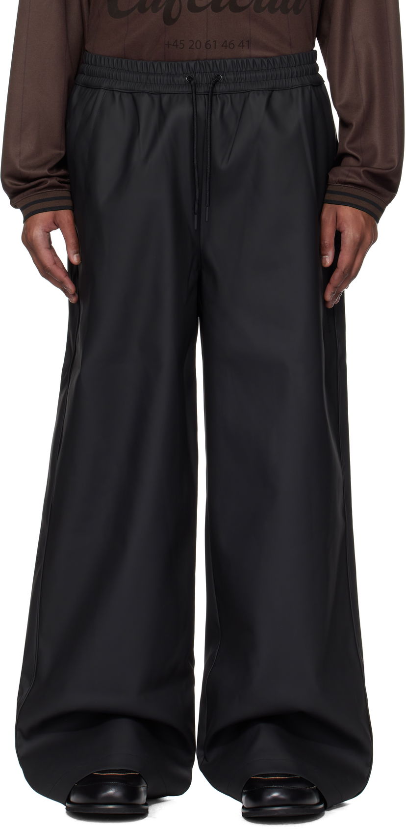 Byxor Han Kjøbenhavn Relaxed Rubber Track Trousers Svart | M-134392