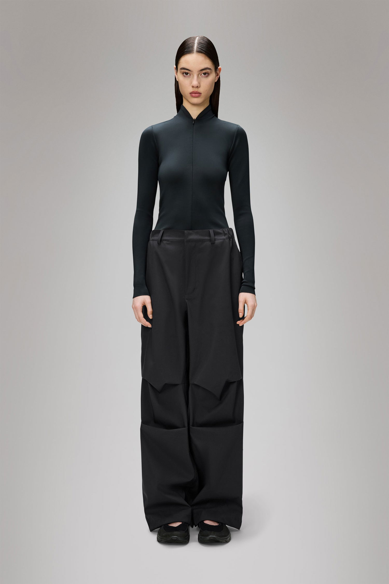 Cargo byxor Rains Rains Suva Hardshell Wide Leg Pants Svart | 12480-01, 1