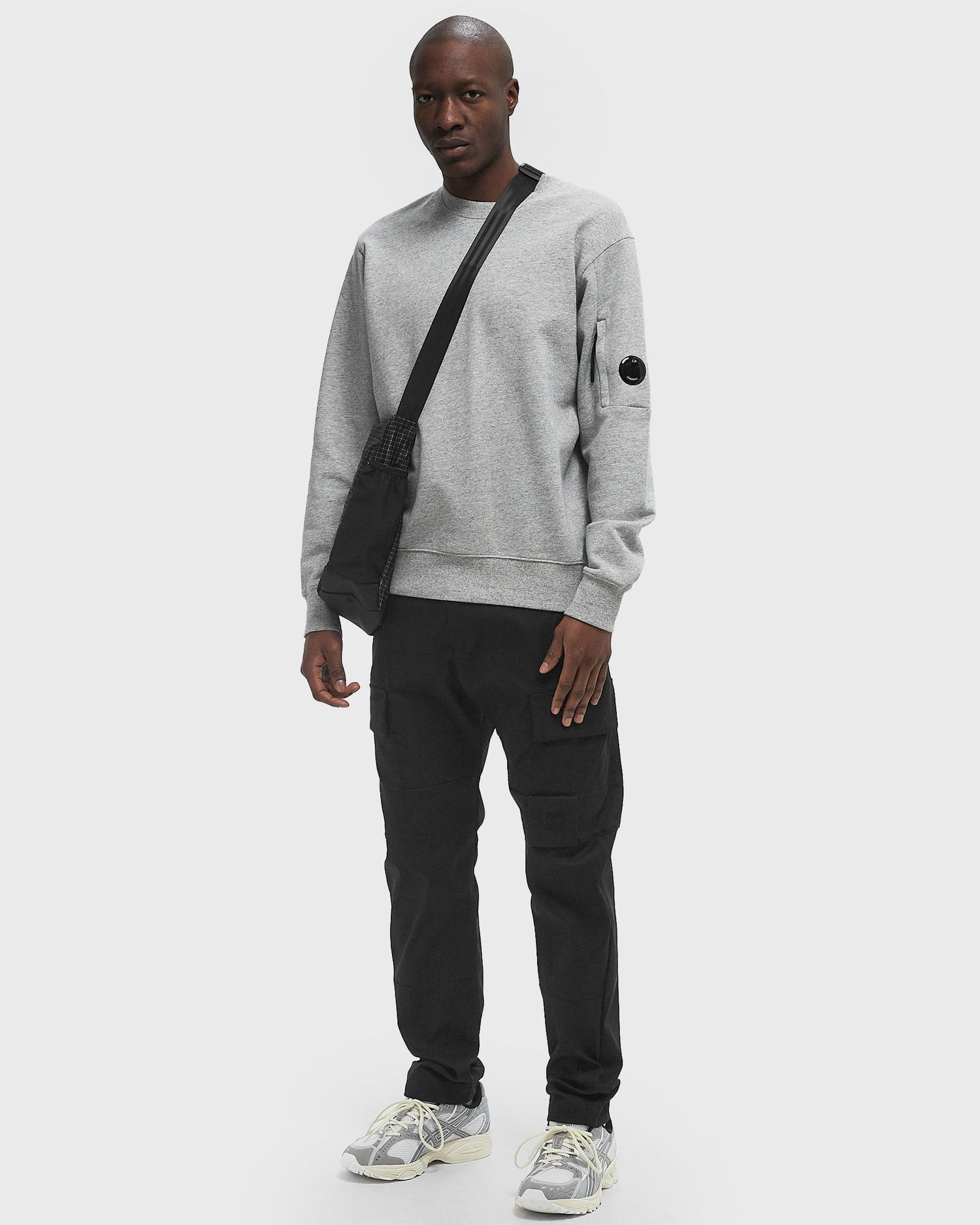 Sweatshirt C.P. Company C.P. Company Diagonal Raised Fleece Crew Neck Lens Sweatshirt XXL Grå | 18CMSS023A005086W-M94, 1