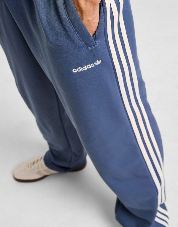 Träningsbyxor adidas Originals adidas Originals First Track Pants Blå | KD9115, 1