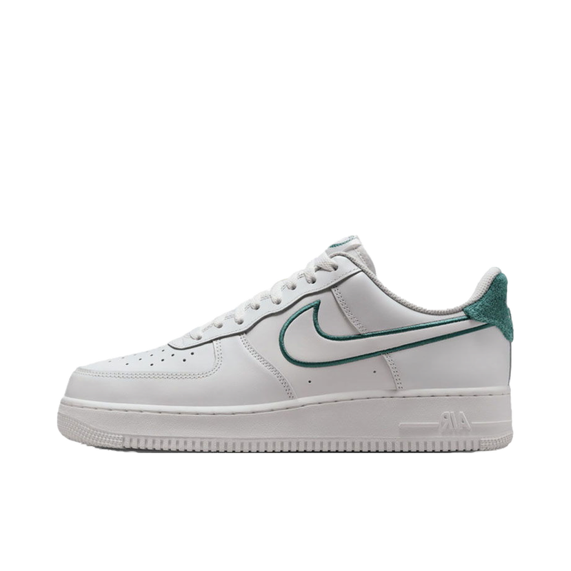Sneakers och skor Nike Air Force 1 Low Resort and Sport Vit | FN8349-100