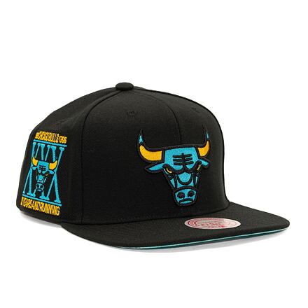Keps Mitchell & Ness NBA Core Xi Snapback Chicago Bulls Black Svart | HHSS6751-CBUYYPPPBLCK
