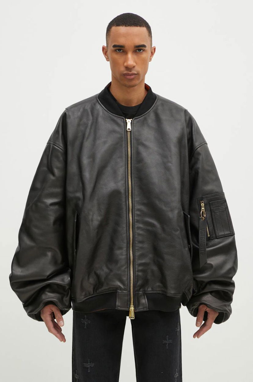 Bomberjacka VETEMENTS VETEMENTS Oversized Leather Bomber Jacket Svart | UA66JA200B