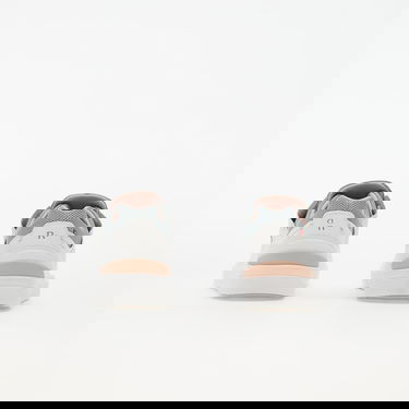 Sneakers och skor On Running W The Roger Advantage Vit | 48.99454, 3