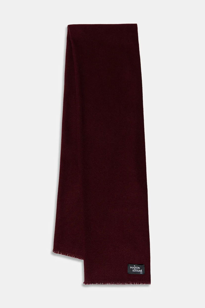 Halsduk MAISON KITSUNÉ Wool Fringe Scarf with Logo Patch Bourgogne | PW06200WB0028