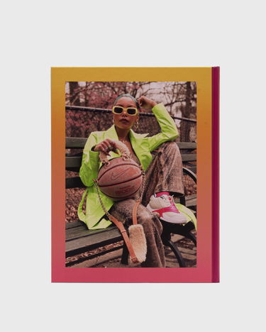 Bok och tidning gestalten Courtside Candy: The Culture and Influence of Basketball Book Flerfärgad | 978-3-96704-179-8, 2