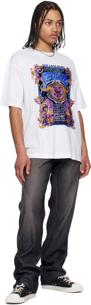 T-shirt Versace Versace Jeans Couture Logo Tour Graphic T-Shirt Vit | E78GAHC03_ECJ01C, 3