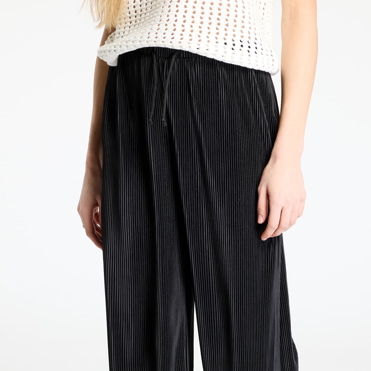 Byxor Urban Classics Urban Classics Plisse Pants Svart | TB5019-00007, 1