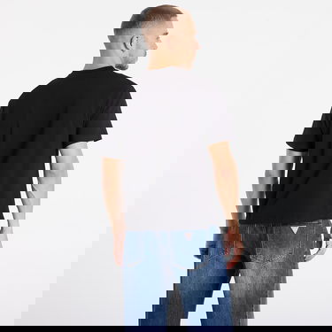 T-shirt Carhartt WIP Women's Short Sleeve Heart Patch T-Shirt Svart | I032318-1V2.XX, 4