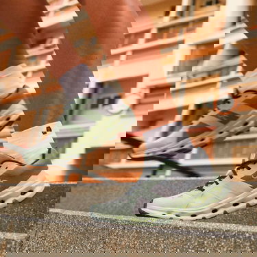 Sneakers och skor On Running Cloudrunner Grön | 46-99019, 5