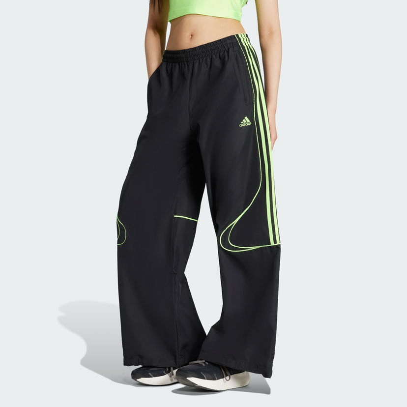 Träningsbyxor adidas Performance Teamgeist Adicolor Oversized Woven Pants Svart | JV7478