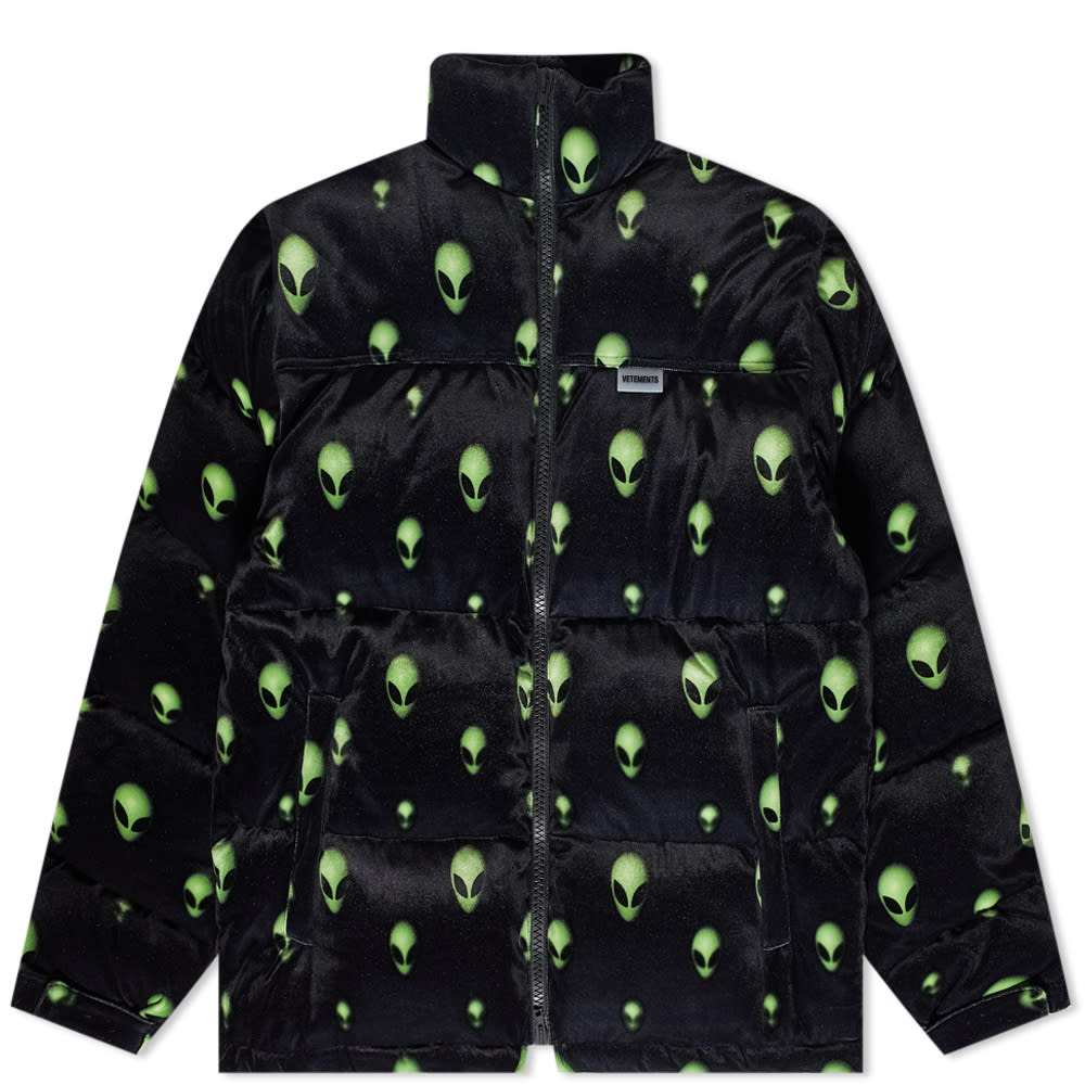 Pufferjacka VETEMENTS Alien Puffer Jacket Svart | UA53JA600E, 0