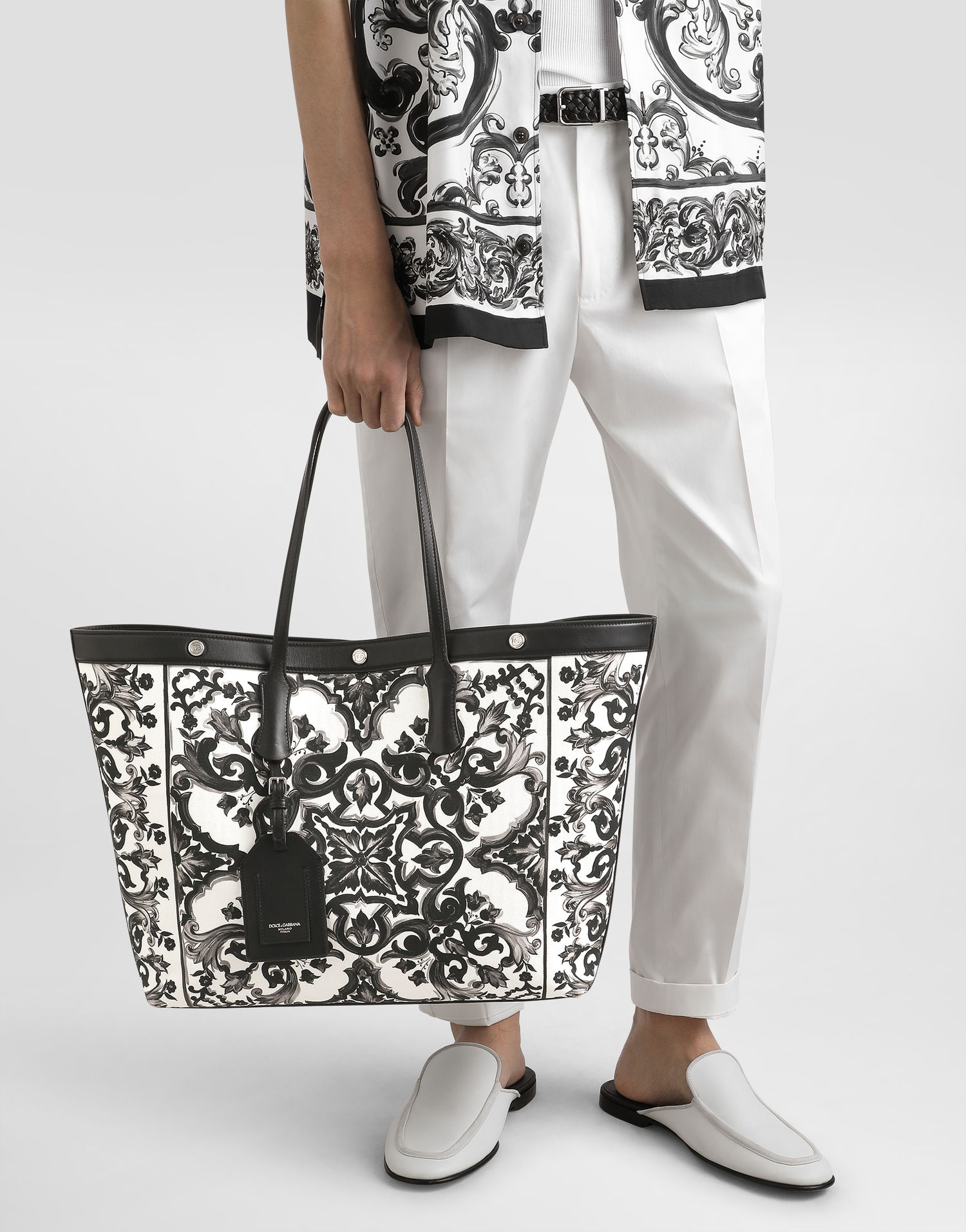 Tygpåse Dolce & Gabbana Dolce & Gabbana Calfskin Shopping Bag with Shell Print Flerfärgad | BM7806AG665IZ3TN, 1