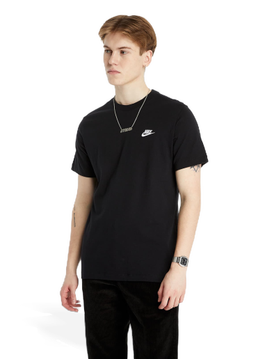 T-shirt Nike Sportswear Club Tee Svart | AR4997-013