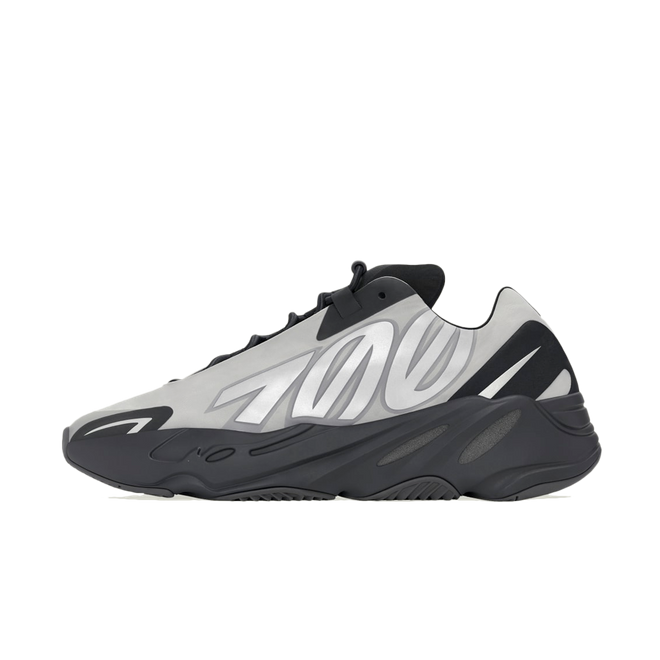 Sneakers och skor adidas Yeezy Yeezy 700 MNVN "Metallic" Metallisk | GW9524, 0