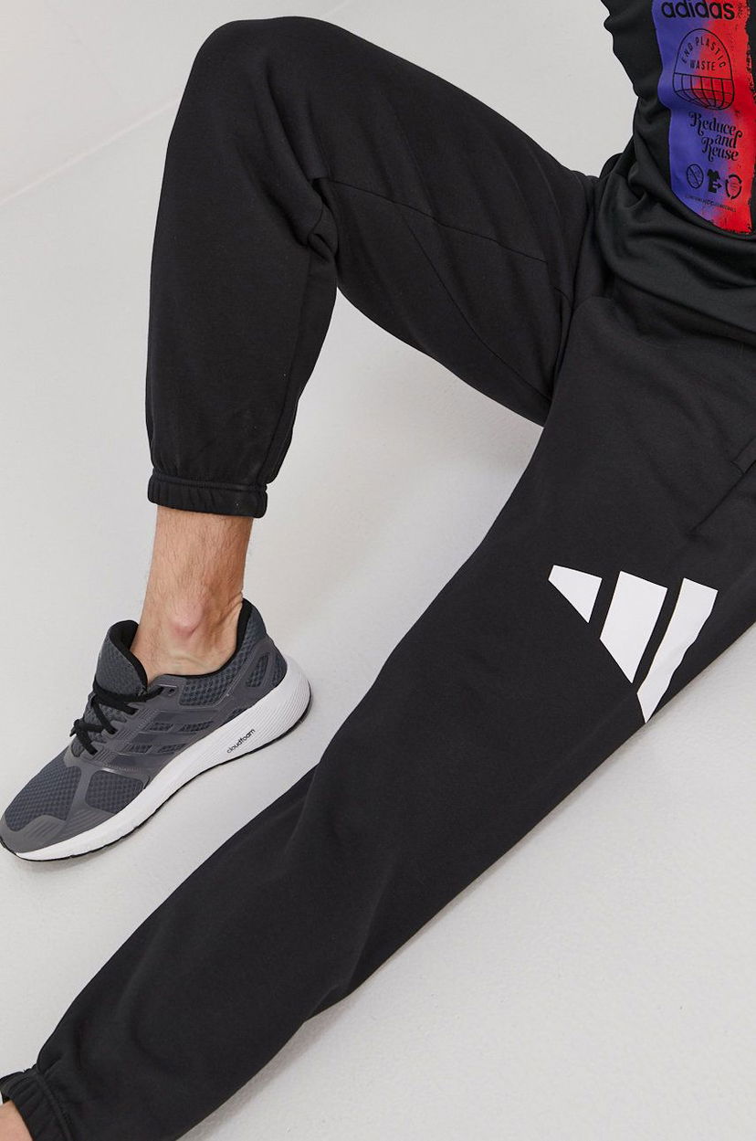 Träningsbyxor adidas Performance Performance GQ6213 Printed Joggers Svart | GQ6213