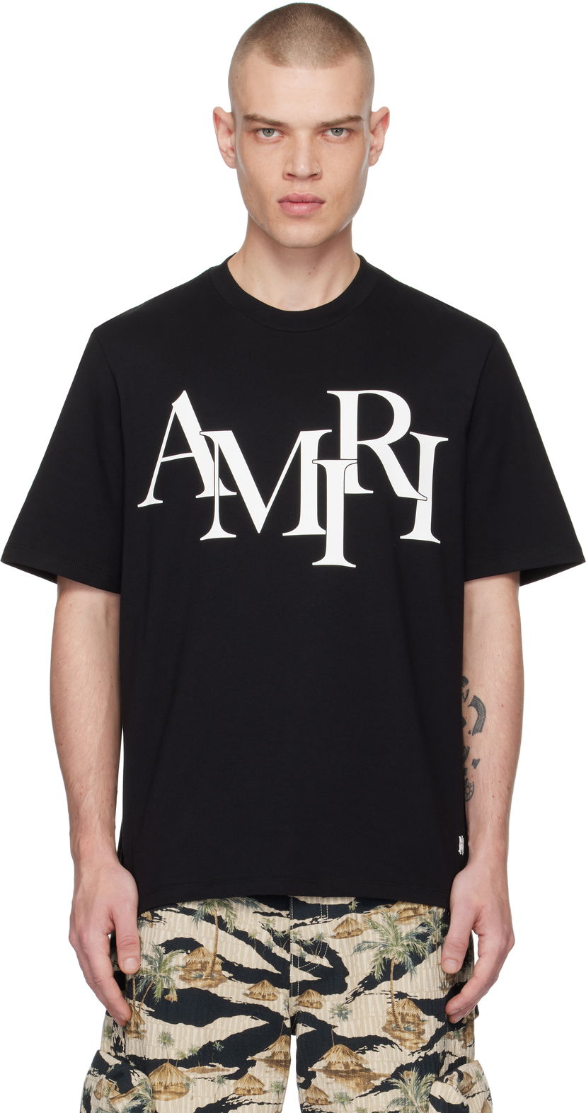 T-shirt AMIRI Staggered Logo T-Shirt Svart | AMJYTE1149