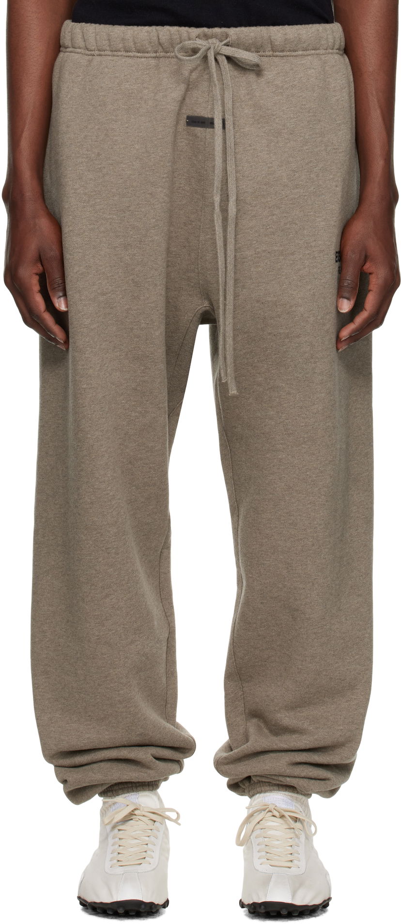Träningsbyxor Fear of God ESSENTIALS Classic Sweatpants Grå | 130AS252021F