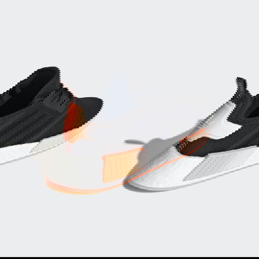 Sneakers och skor adidas Originals NMD_R1 Svart | GW9463, 1