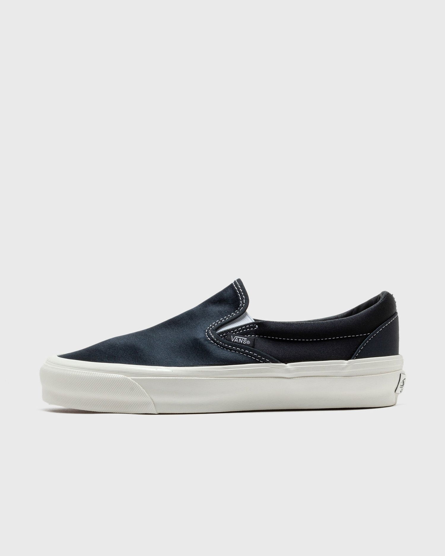Sneakers och skor Vans LX Slip-On Reissue 98 SATN Svart | VN0007PJD6P1, 0