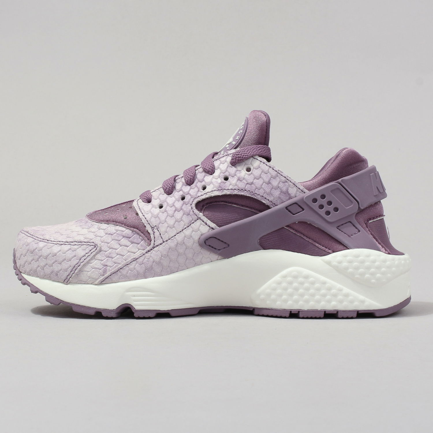 Sneakers och skor Nike WMNS Air Huarache Run Premium Purpur | 683818-500, 1
