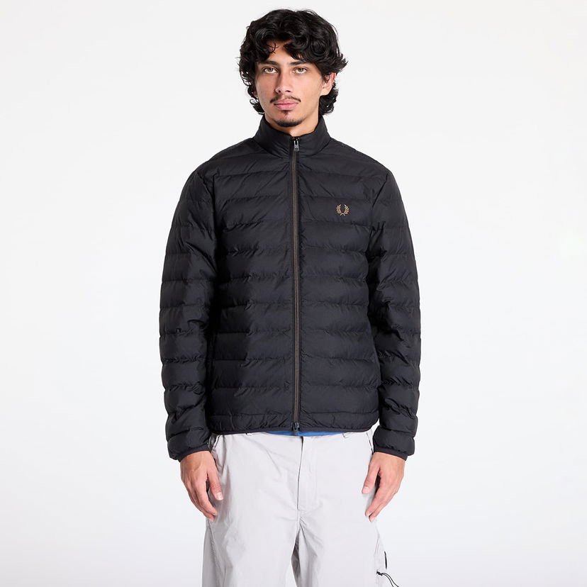 Pufferjacka Fred Perry Insulated Jacket Svart | J4564 102