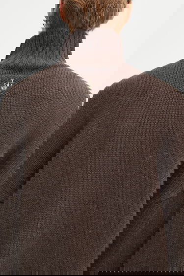 Sweater JW Anderson JW Anderson Two Tone Patch Pocket Turtleneck Sweater Flerfärgad | KW1402.YN0367, 4