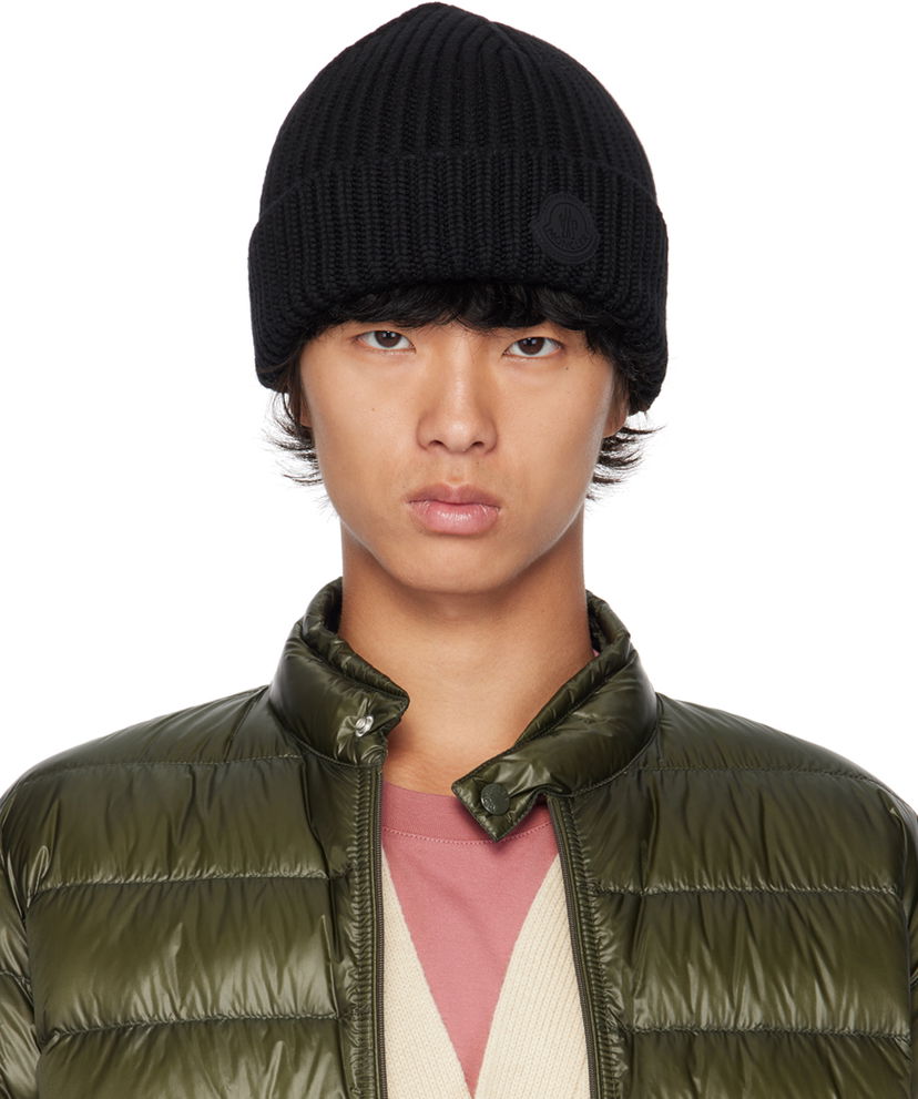 Mössa Moncler Black Wool Beanie Svart | J20913B00030A9538