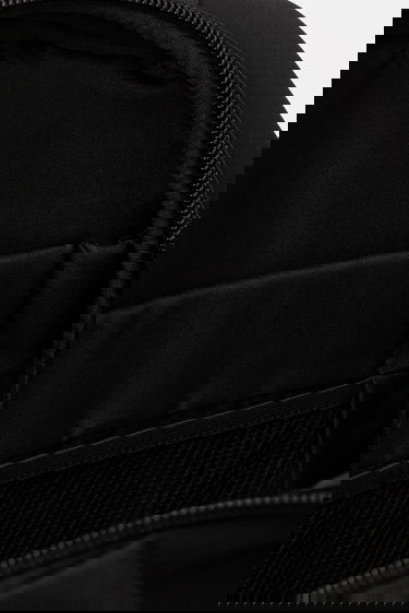 Ryggsäck côte&ciel Yalu Carbon Large Ruched Backpack Svart | 29196.001, 5