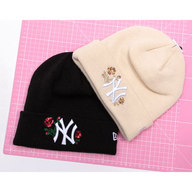 Mössa New Era Beanie MLB Sequin Rose NY Yankees One Size Beige | 60691295, 1
