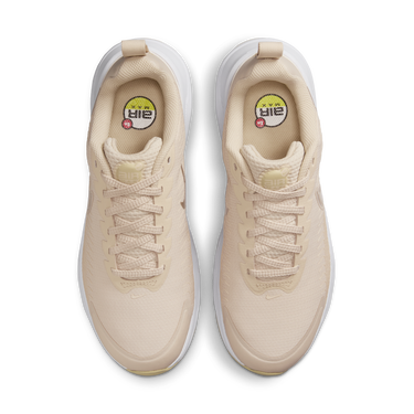 Sneakers och skor Nike Air Max Nuaxis Beige | HF1233-105, 1