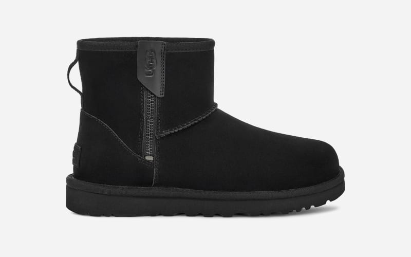 Sneakers och skor UGG ® Classic Mini Bailey Zip Boot in Black, Size 5, Leather Svart | 1151230-BLK
