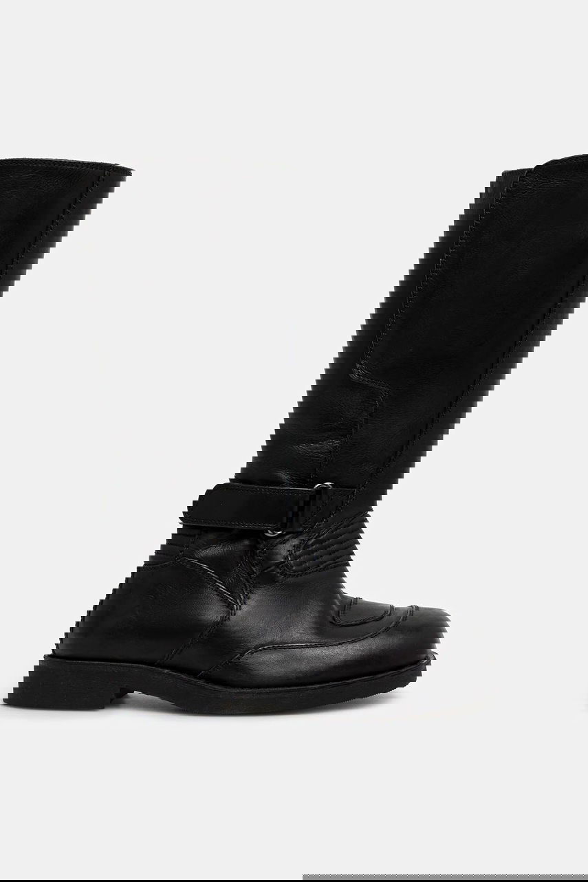 Sneakers och skor Maison Margiela MM6 Maison Margiela Tall Leather Boots with Buckle and Flat Heel Svart | S66WW0100.P7431.T8013, 1