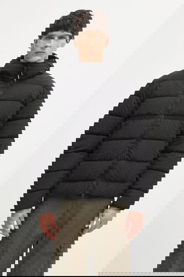 Pufferjacka C.P. Company Winter Puffer Jacket Svart | 19CMOW011A005904G, 0