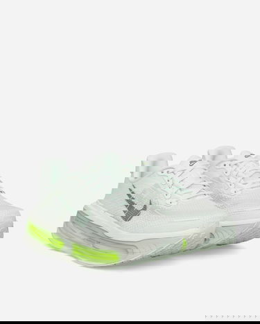 Sneakers och skor Nike Vomero Premium "Barely Green Volt" Grön | HQ2050-300, 2