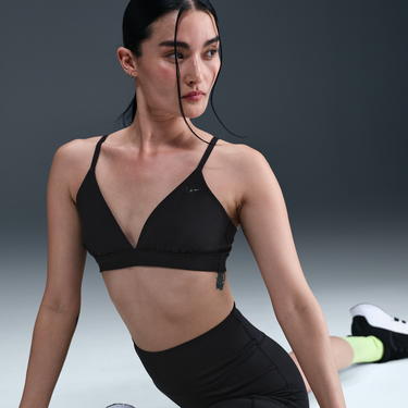 Behå Nike Form Light-Support Triangle Unpadded Sports Bra Svart | HQ7003-011, 4