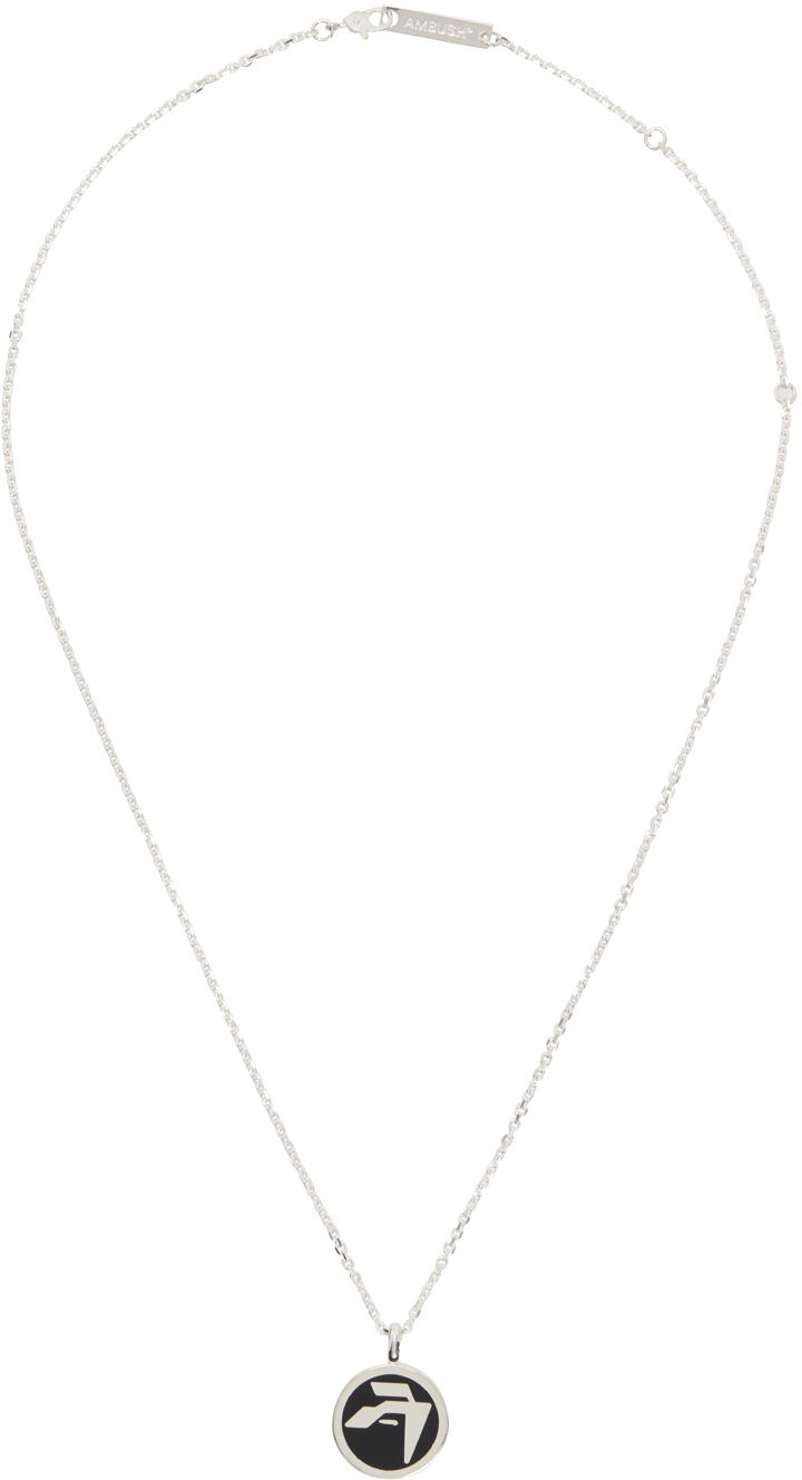 Halsband Ambush Epoxy Amblem Charm Necklace Grå | BMOB00ES24SIL0011000